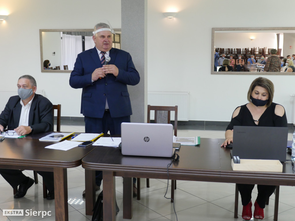 Sesja absolutoryjna w Rościszewie