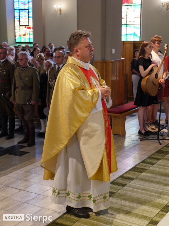 Ingres nowego proboszcza w kościele szkolnym