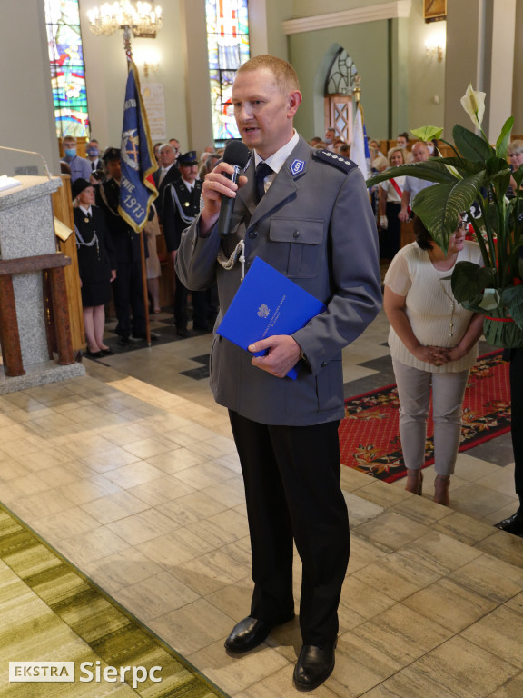 Ingres nowego proboszcza w kościele szkolnym