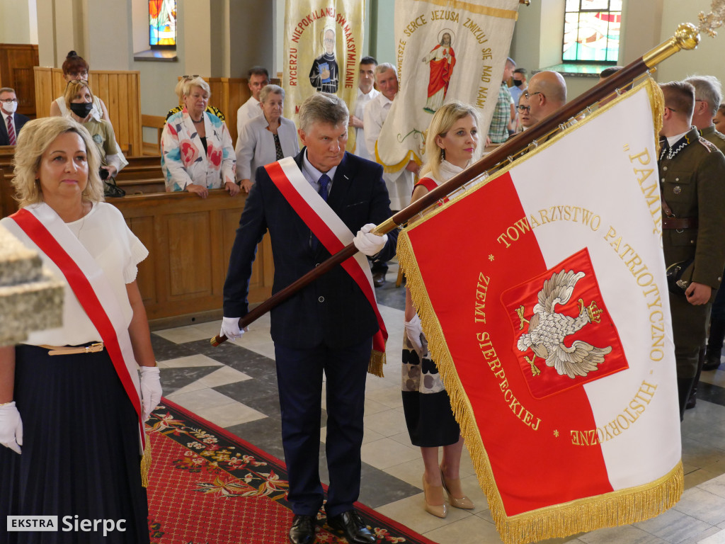 Ingres nowego proboszcza w kościele szkolnym