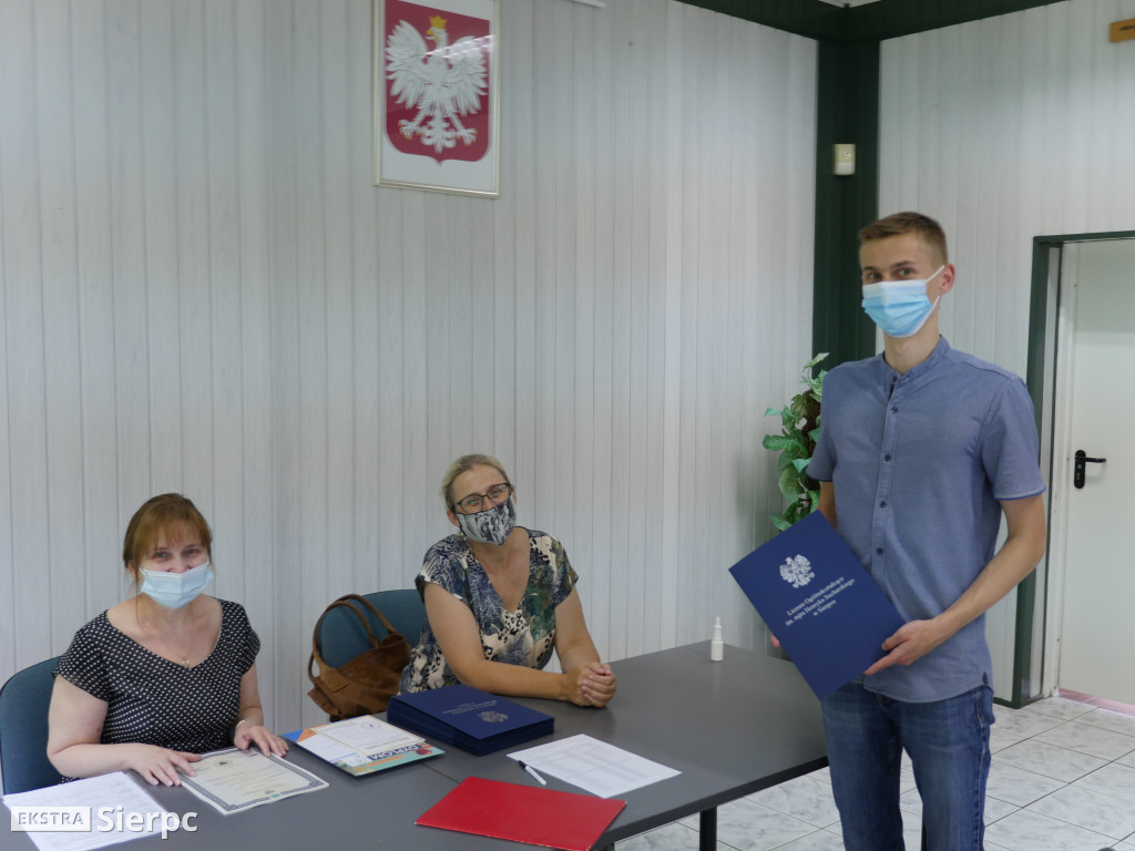 Wręczenie wyników matur w LO w Sierpcu