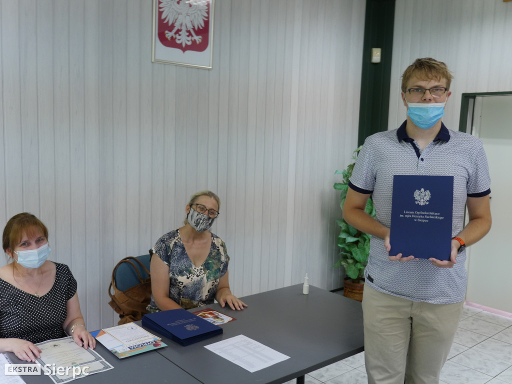 Wręczenie wyników matur w LO w Sierpcu