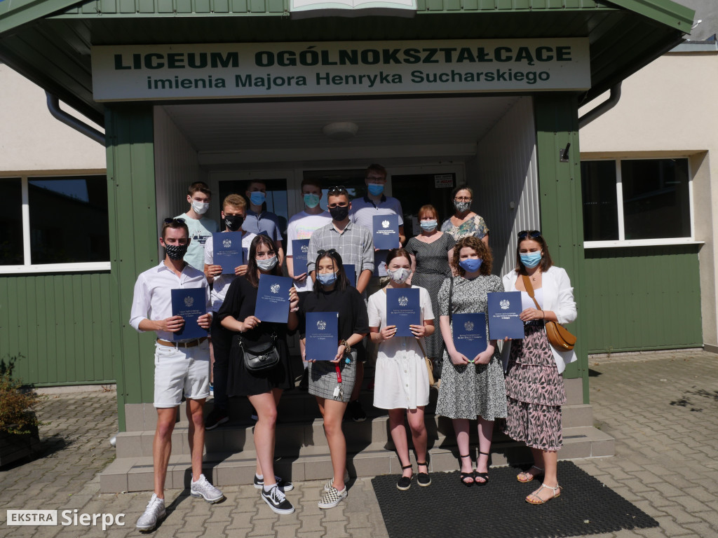 Wręczenie wyników matur w LO w Sierpcu