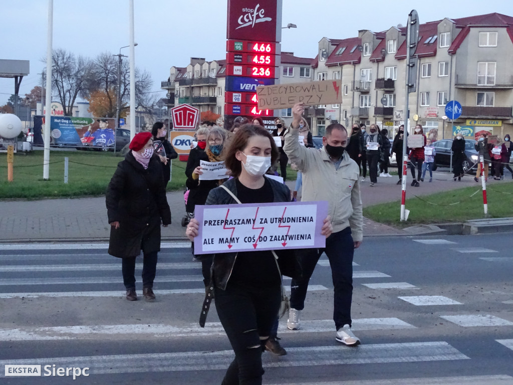 Protest w Sierpcu - blokada na rondzie