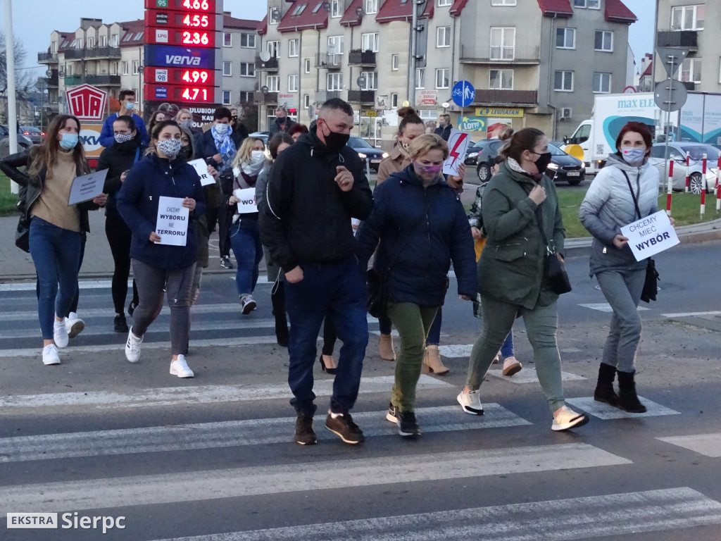 Protest w Sierpcu - blokada na rondzie