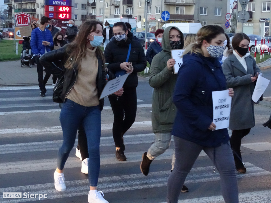 Protest w Sierpcu - blokada na rondzie