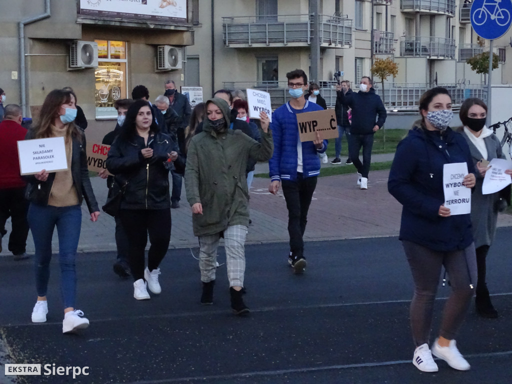 Protest w Sierpcu - blokada na rondzie