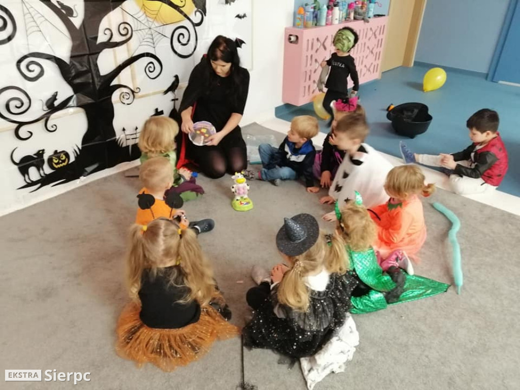 Halloween w Happy Academy
