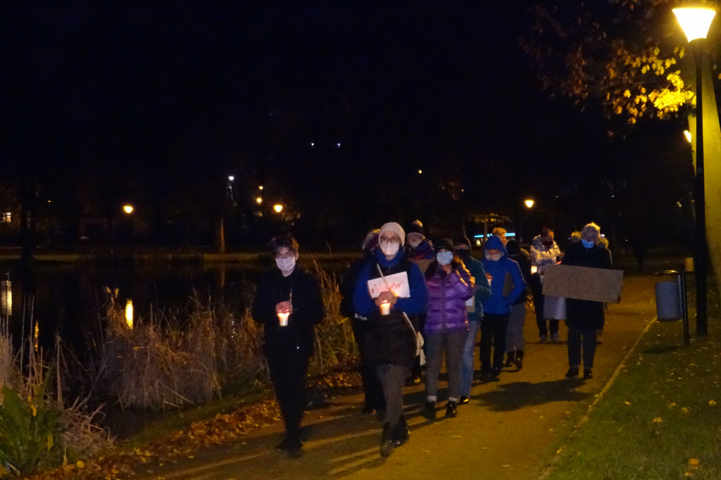 Milczący protest nad Jeziórkami