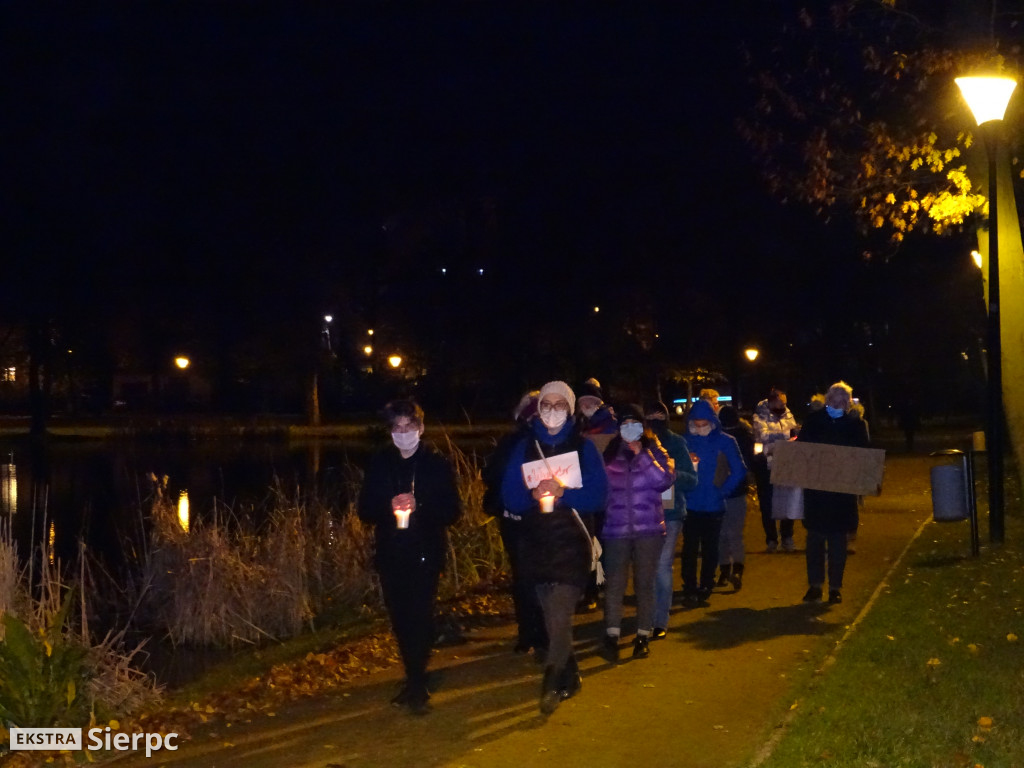 Milczący protest nad Jeziórkami
