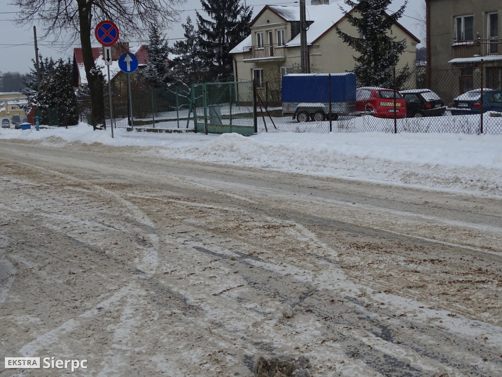 Zimowe drogi w powiecie sierpeckim