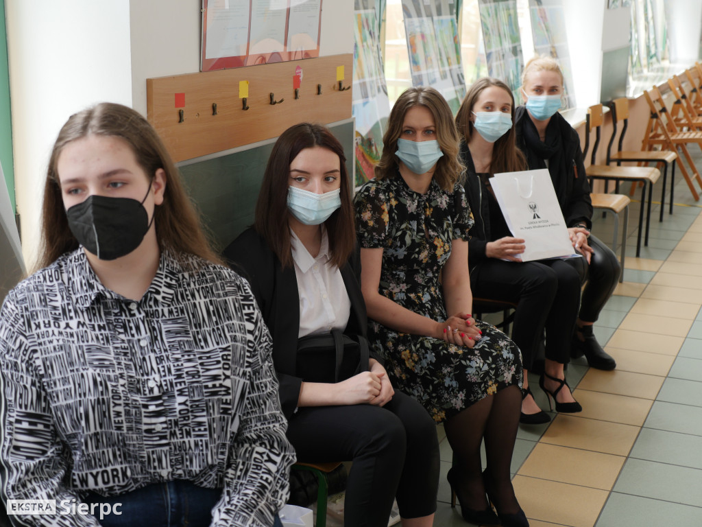 Konkurs recytatorski Woman & Love