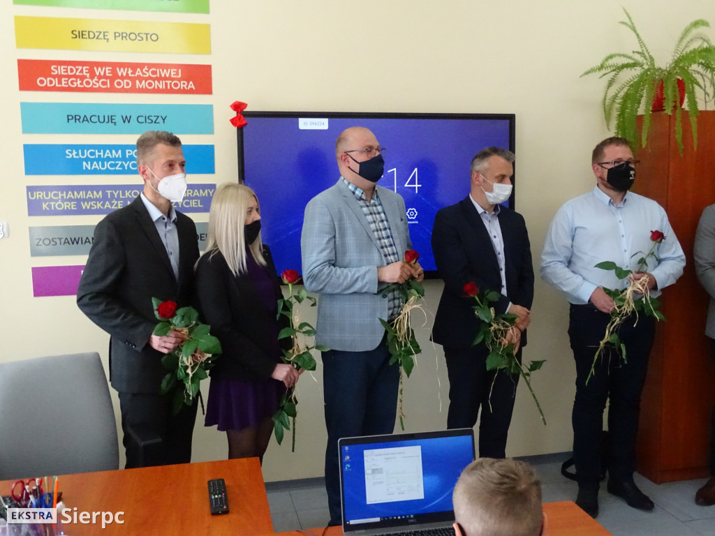 Otwarcie pracowni informatycznej w Dwójce