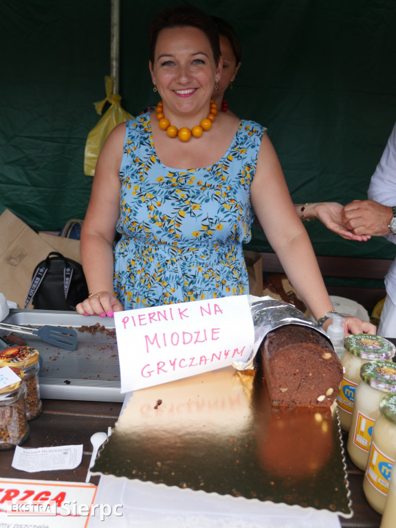 Miodobranie w skansenie
