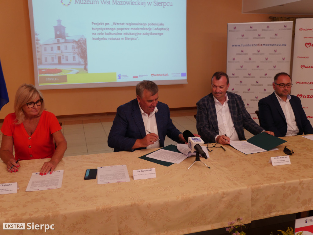 Dodatkowe fundusze na remont Ratusza