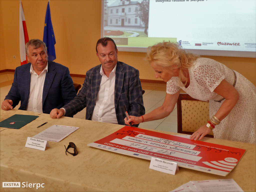 Dodatkowe fundusze na remont Ratusza