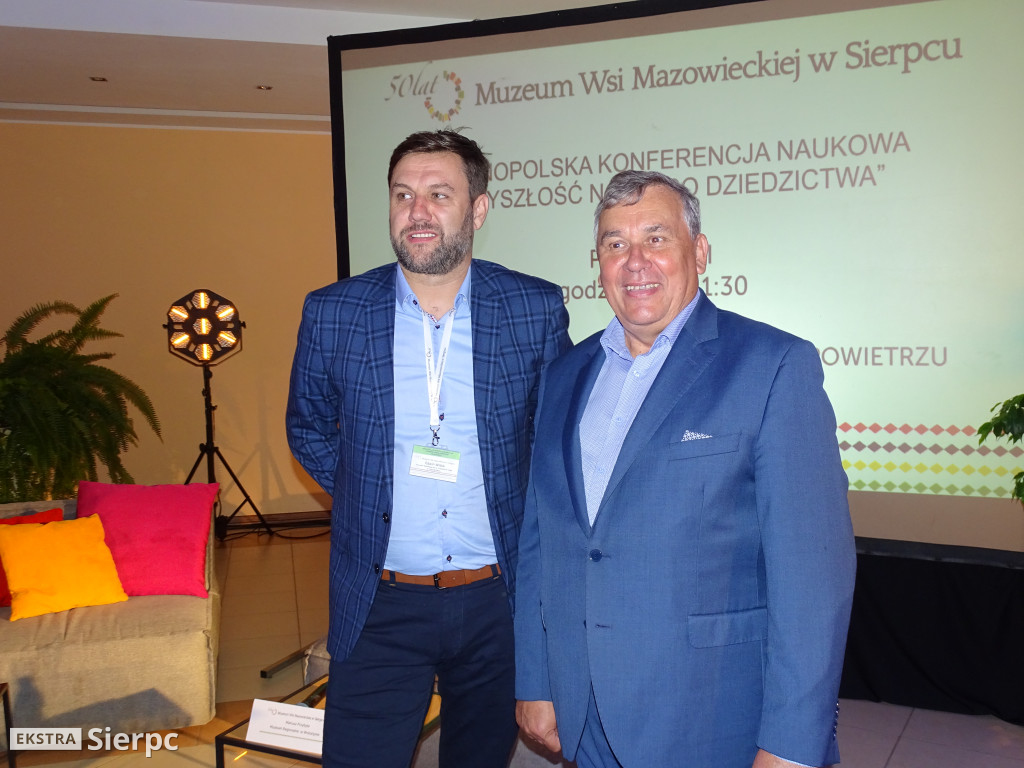 Konferencja w skansnie