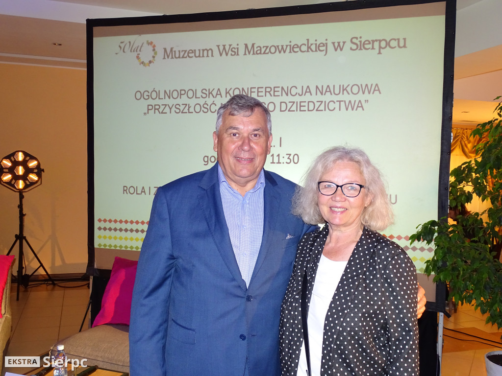 Konferencja w skansnie