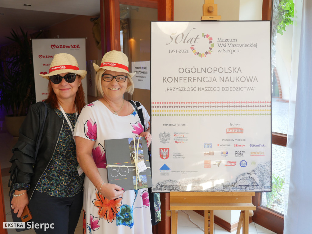 Konferencja w skansnie