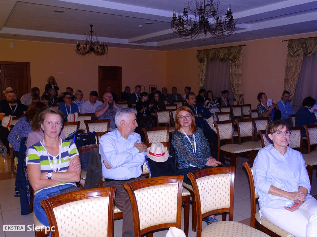 Konferencja w skansnie