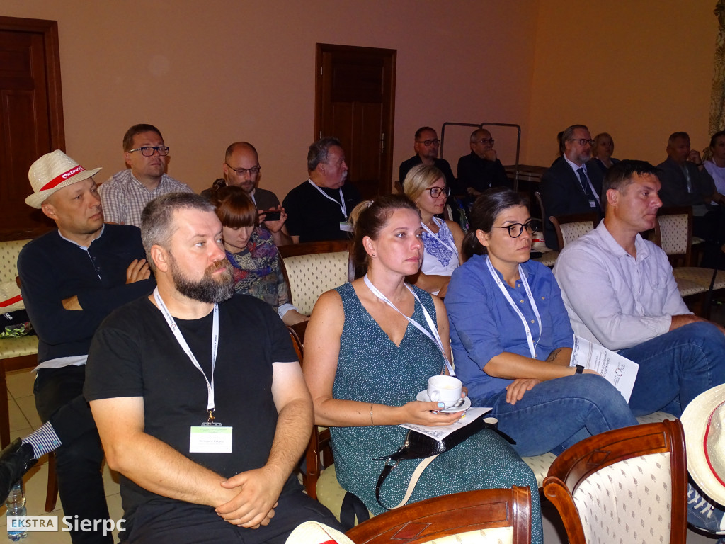 Konferencja w skansnie