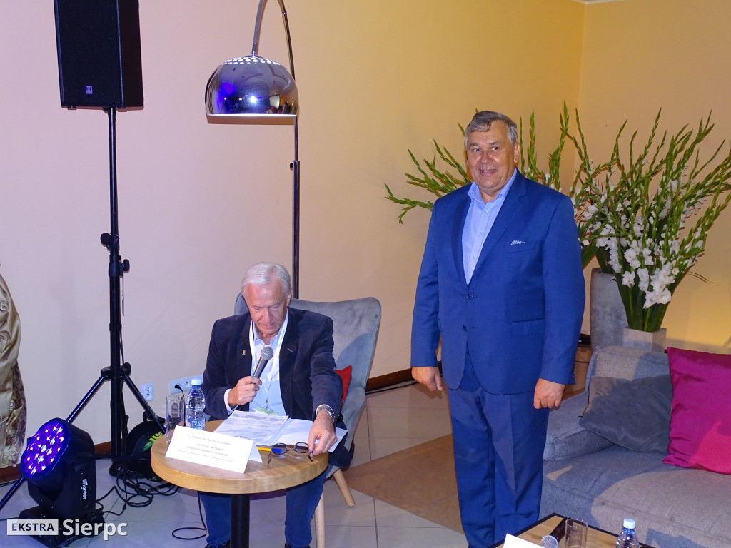 Konferencja w skansnie