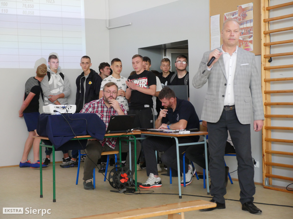 Zawody w wyciskaniu sztangi leżąc