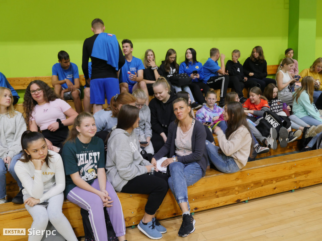 Siatkarski trening z  Mateuszem Grabdą