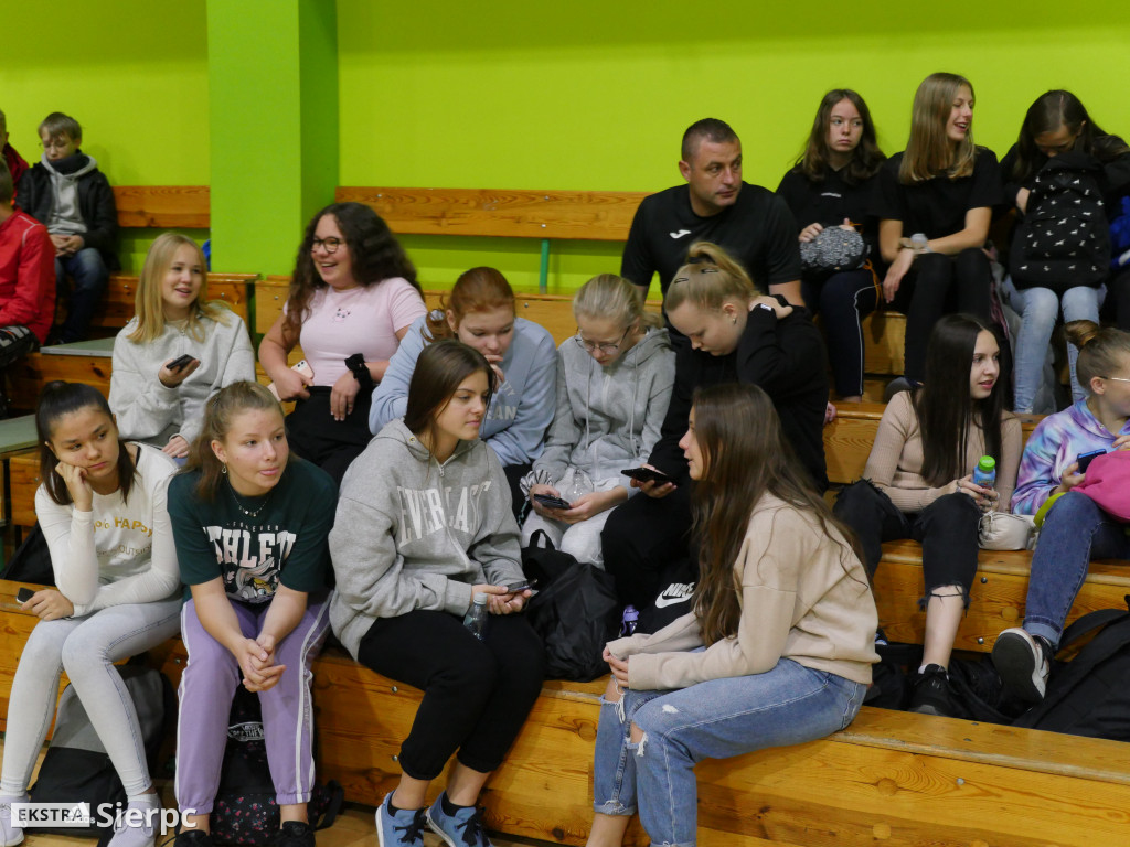 Siatkarski trening z  Mateuszem Grabdą