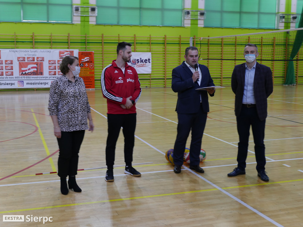 Siatkarski trening z  Mateuszem Grabdą