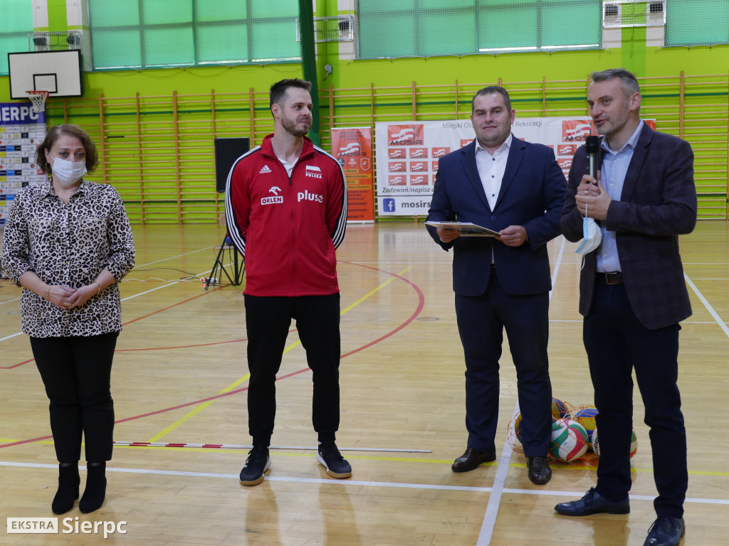 Siatkarski trening z  Mateuszem Grabdą