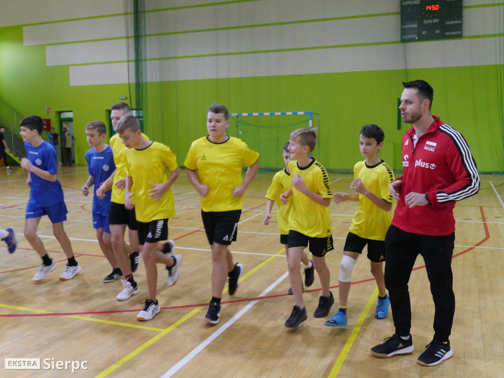 Siatkarski trening z  Mateuszem Grabdą