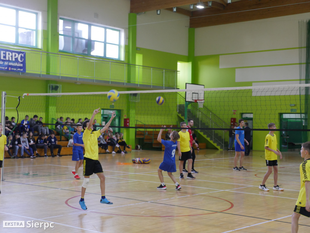 Siatkarski trening z  Mateuszem Grabdą