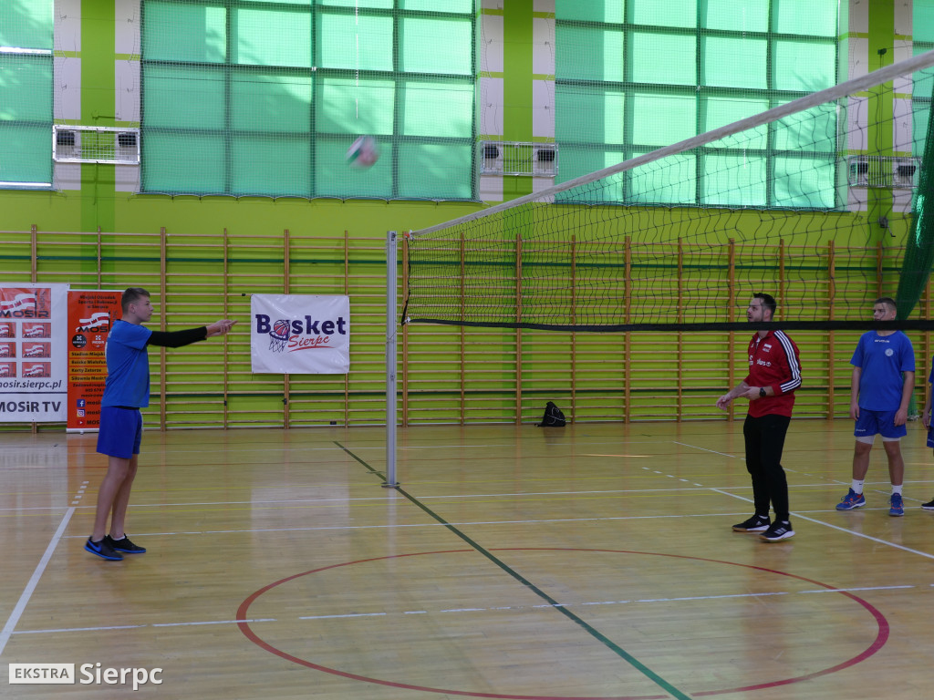 Siatkarski trening z  Mateuszem Grabdą