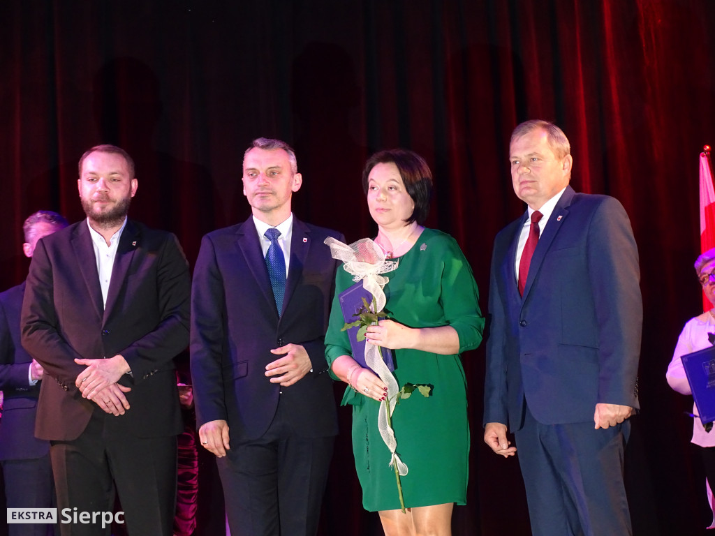Nagrody Burmistrza dla nauczycieli