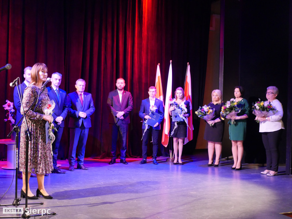 Nagrody Burmistrza dla nauczycieli
