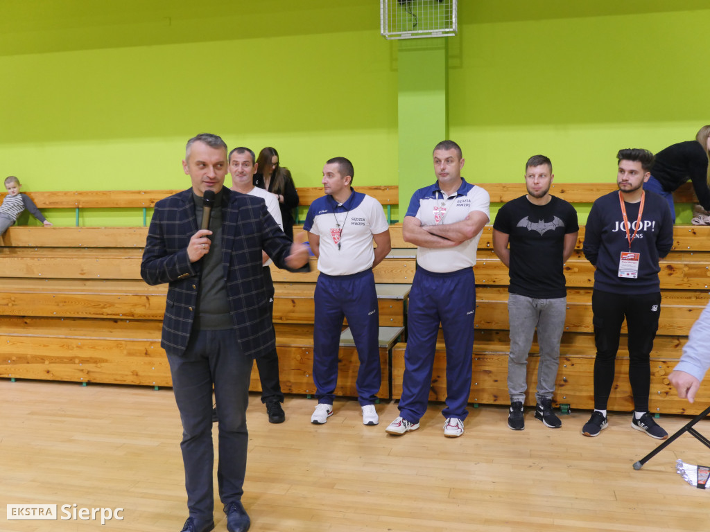 Turniej siatówki z okazji Święta Niepodległości