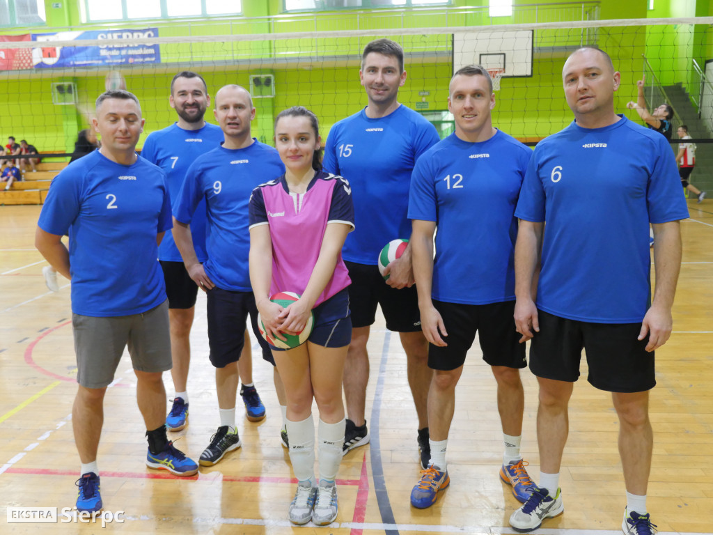 Turniej siatówki z okazji Święta Niepodległości
