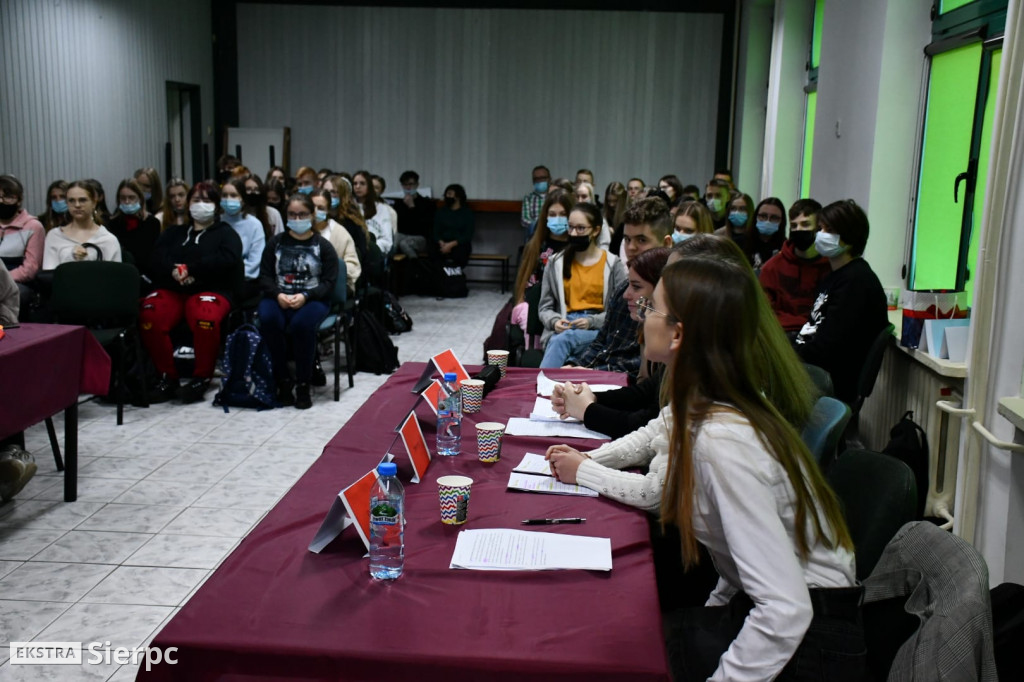 Inauguracja debat oksfordzkich w LO Sucharskiego