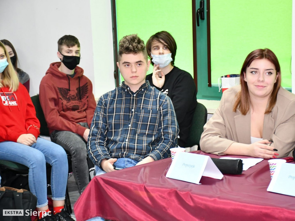 Inauguracja debat oksfordzkich w LO Sucharskiego