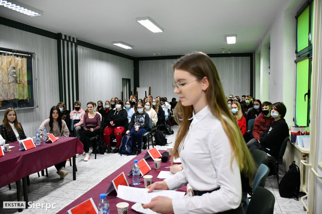 Inauguracja debat oksfordzkich w LO Sucharskiego