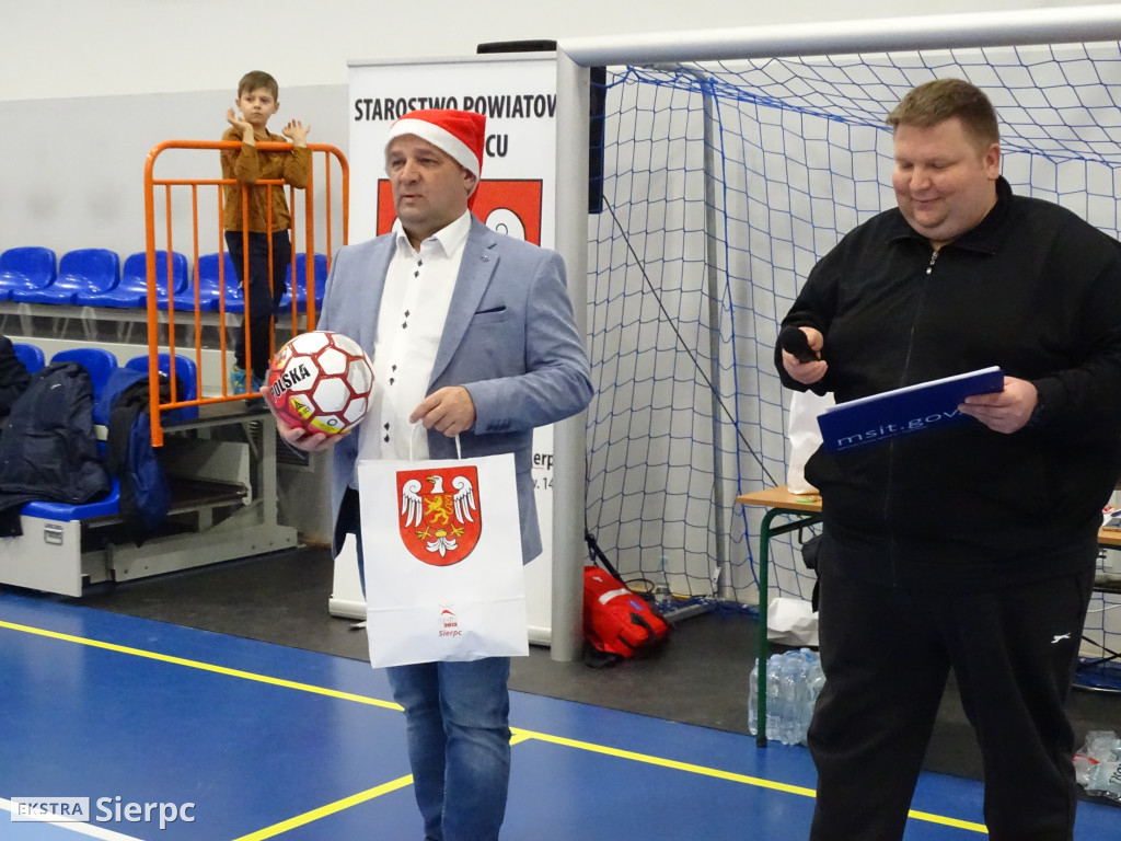 Świąteczny Turniej Piłki Nożnej