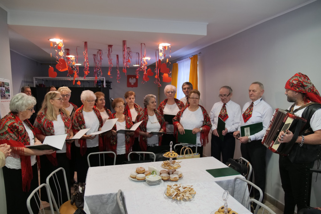 Tłusty czwartek w Klubie Seniora