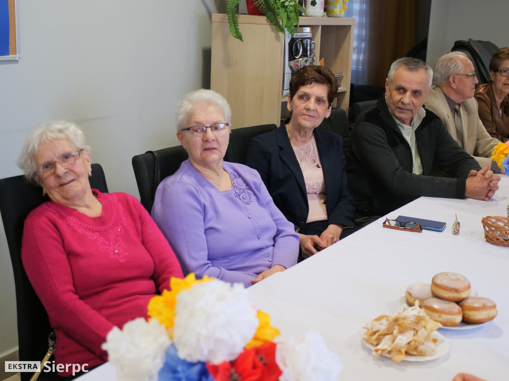 Tłusty czwartek w Klubie Seniora