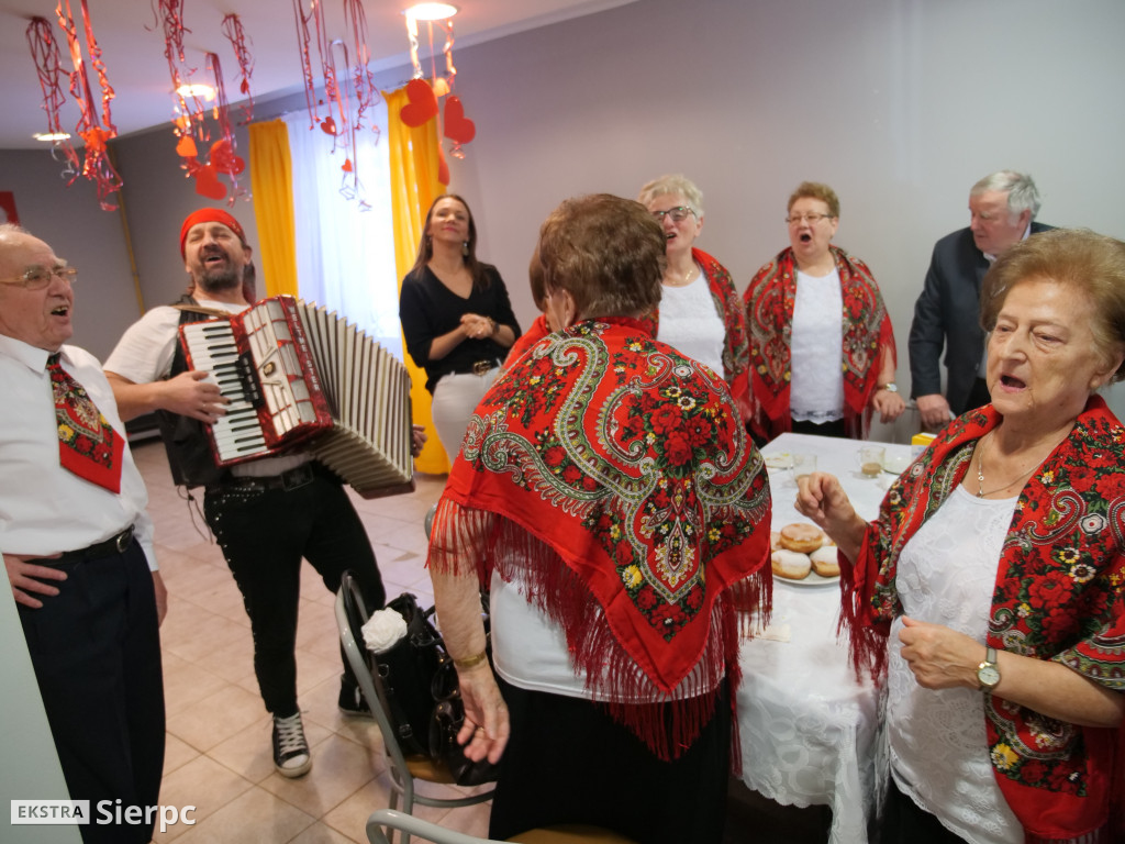 Tłusty czwartek w Klubie Seniora