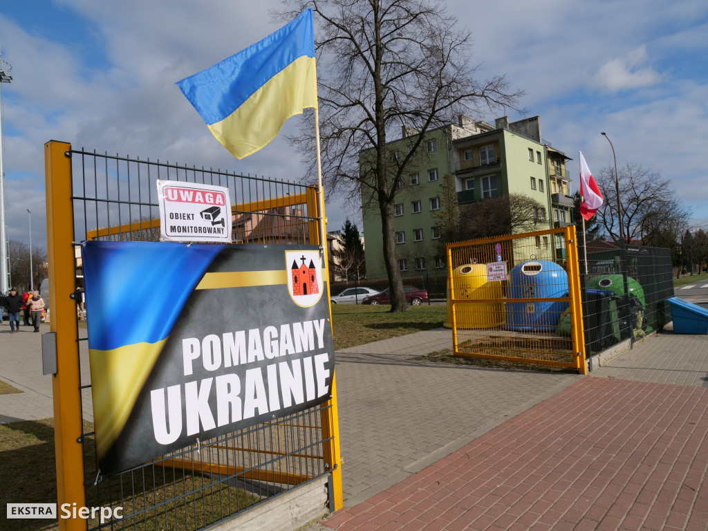 Pomagamy Ukrainie - zbiórka przy stadionie