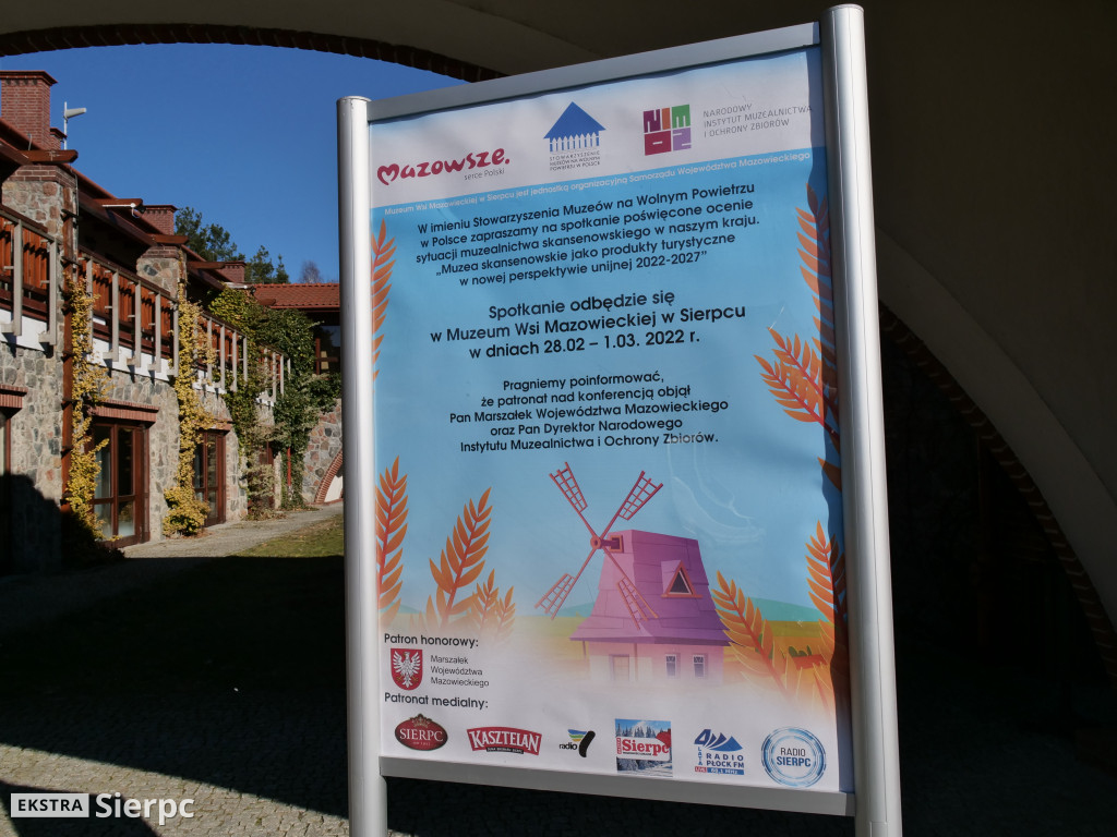 Konferencja muzealników w skansenie