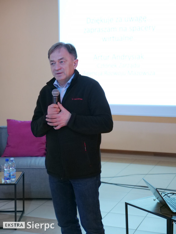 Konferencja muzealników w skansenie