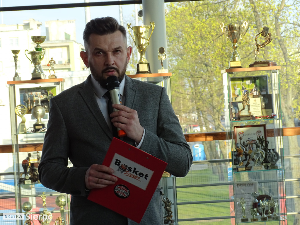 Sierpecka koszykówka