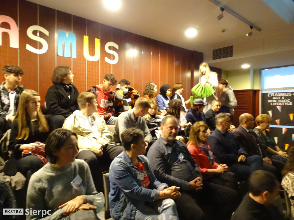 Leonium i Erasmus+